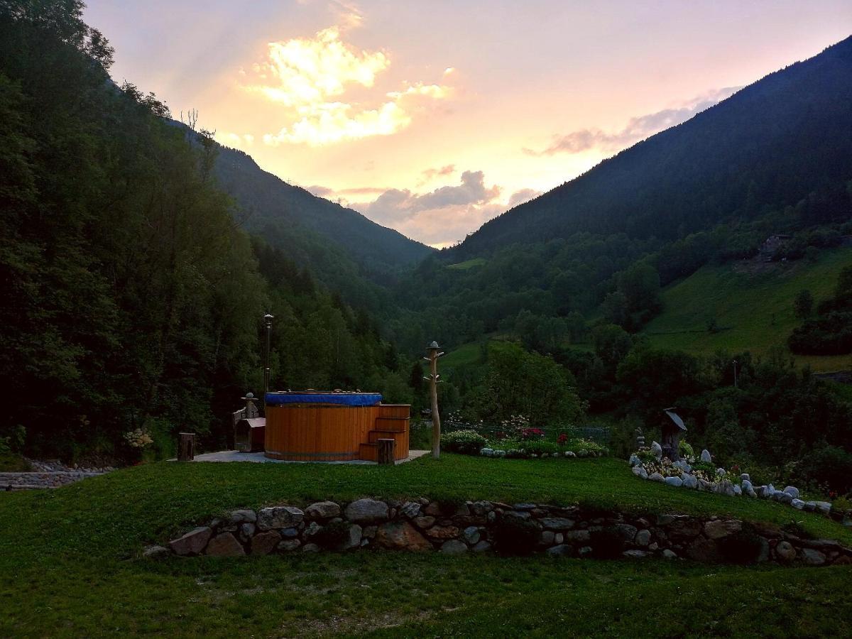 Chalet Cuore Selvatico Monno Exterior foto