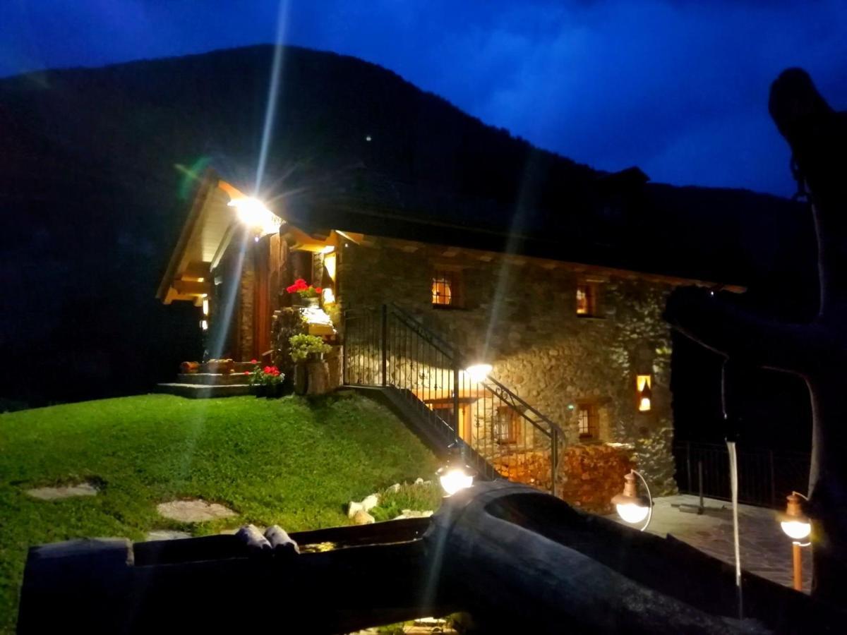Chalet Cuore Selvatico Monno Exterior foto